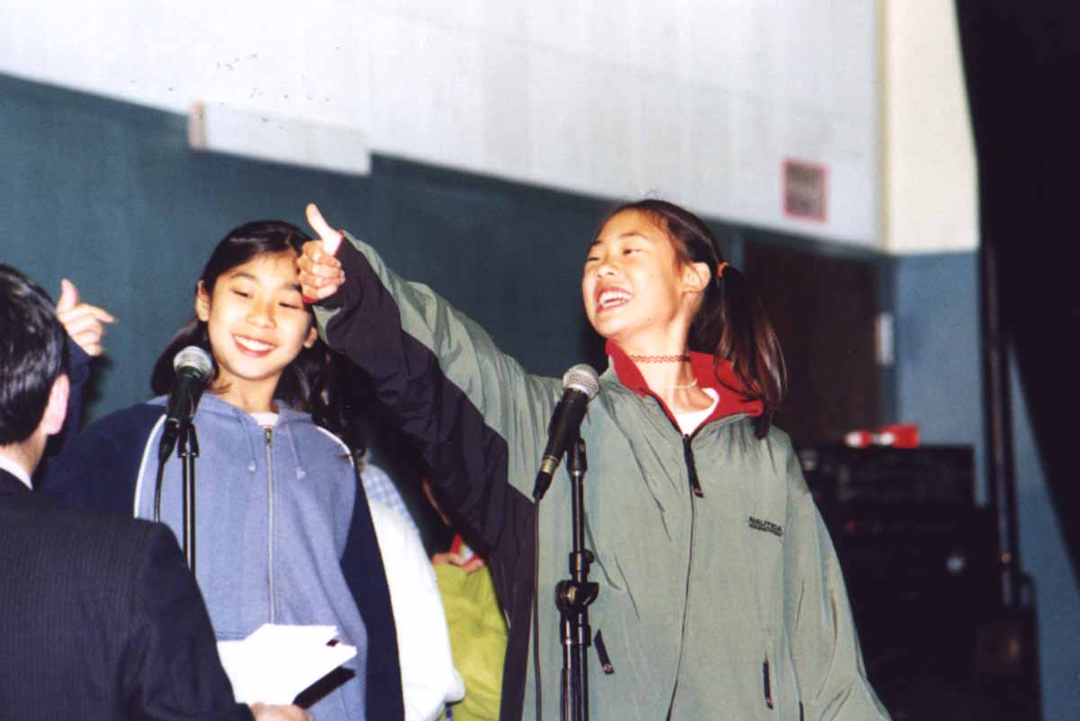 2000SP-rehearsal3.jpg - 41309 Bytes